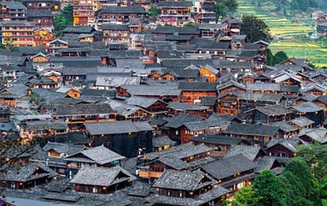 丰台6种常见的外墙仿石漆施工工艺！